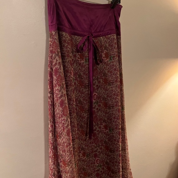 Soft Surrounding Silk Embroidered Lined Maxi Skirt--Size 4 - Picture 3 of 12